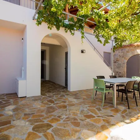 Laconian Collection Ground Floor Holiday home