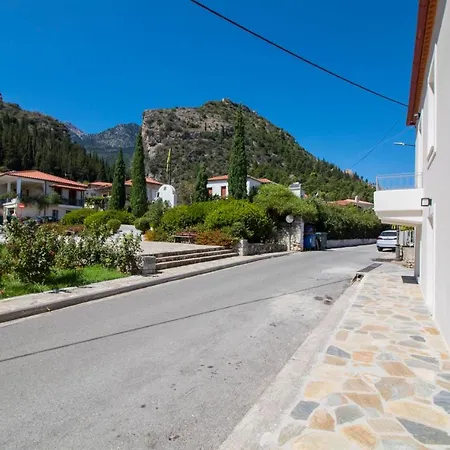 Laconian Collection Ground Floor Holiday home *